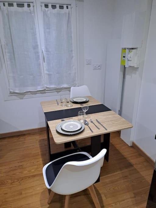 Ferienwohnung 24H Course/Moto/ Oasis / Antares Le Mans Exterior foto