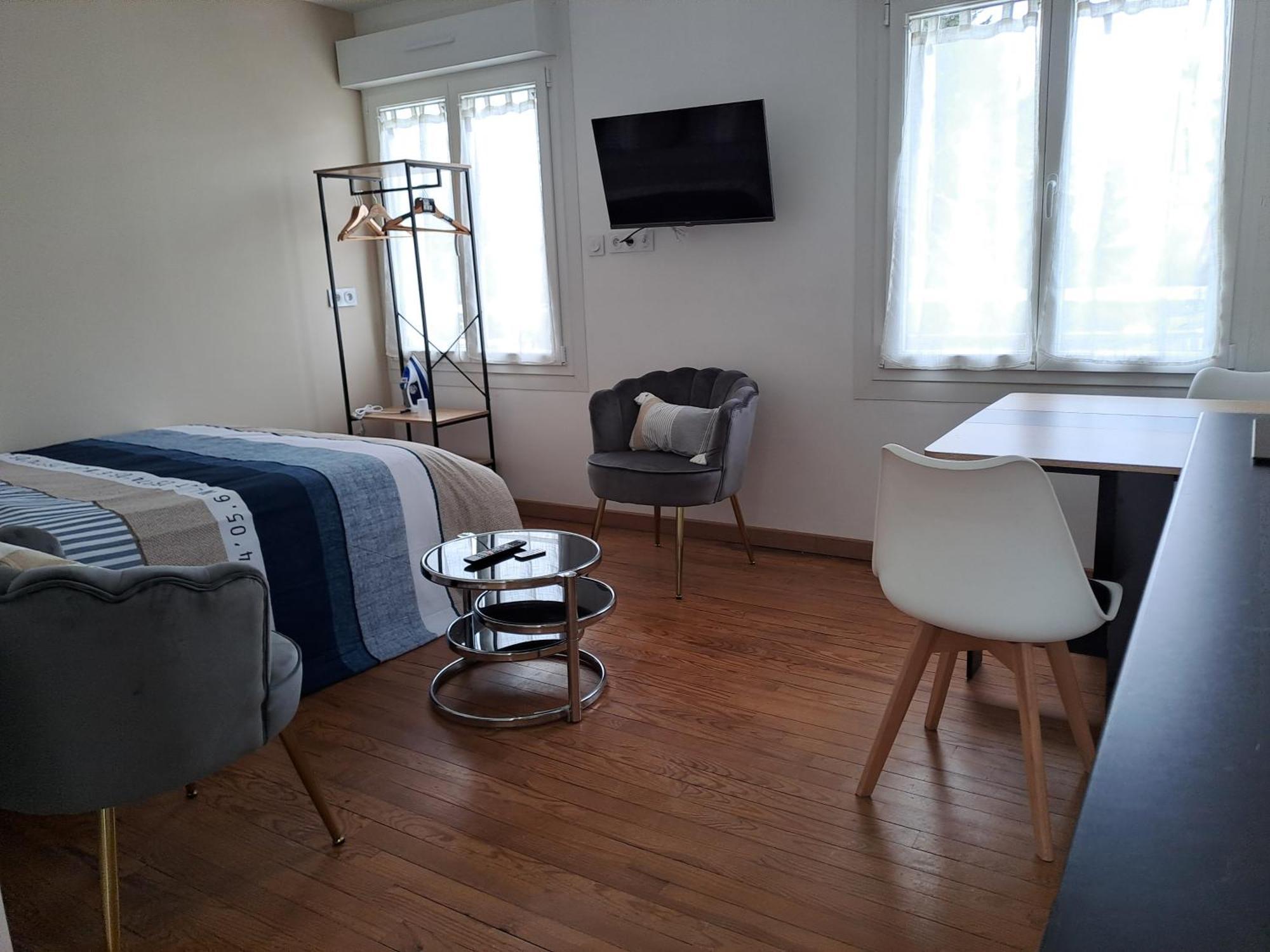 Ferienwohnung 24H Course/Moto/ Oasis / Antares Le Mans Exterior foto